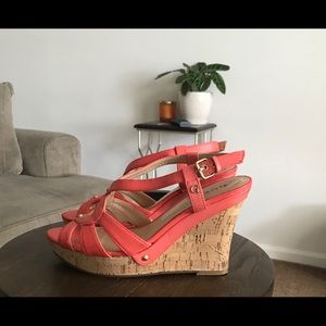 🔹Guess Sandal Wedges Size 8🔹